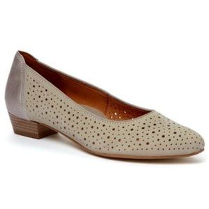ARA -Moon Solstice Leather Flat - Women size 10 US - taupe